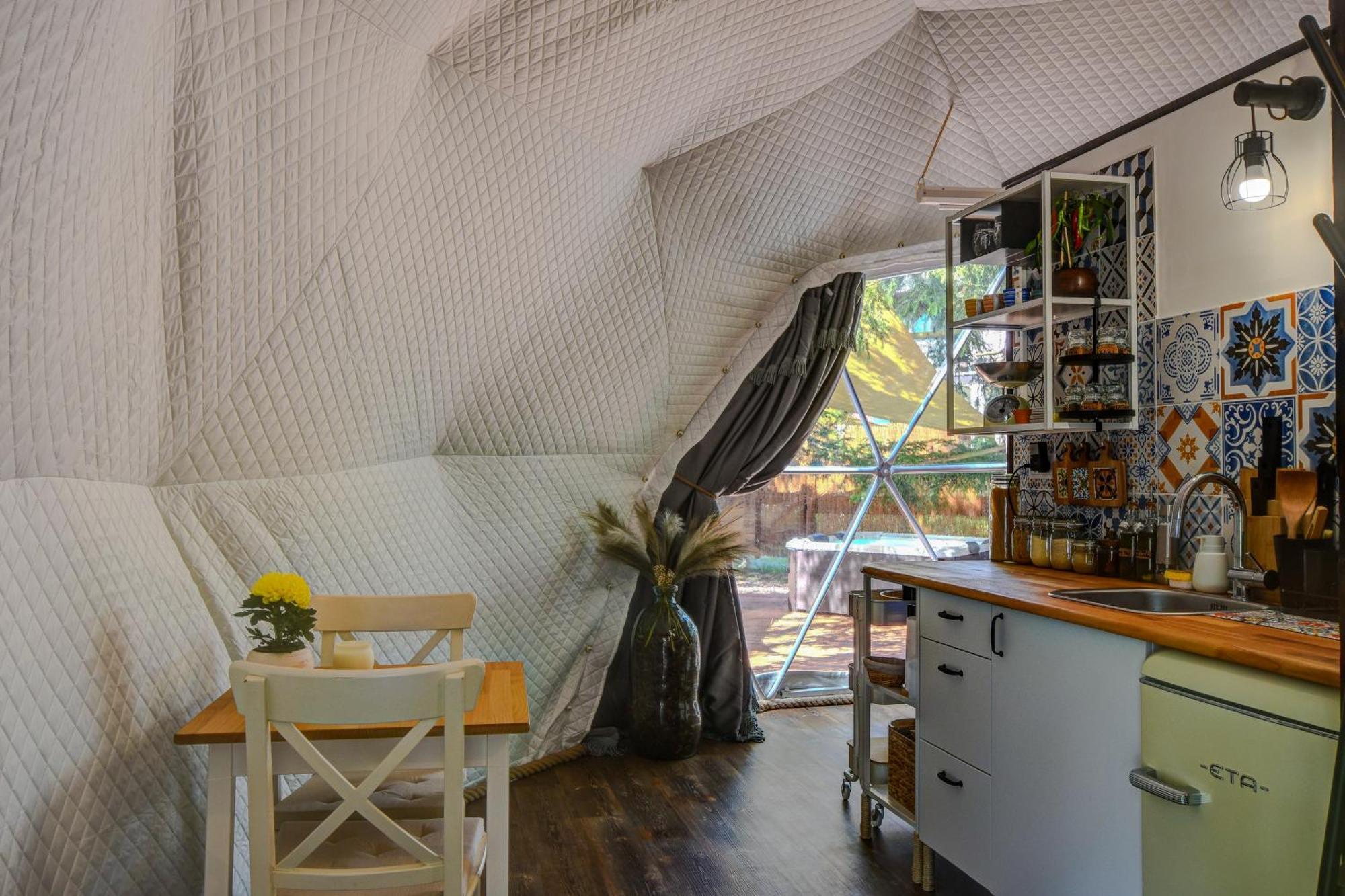 Hotel Tiche Misto Glamping Slapy nad Vltavou Exterior foto
